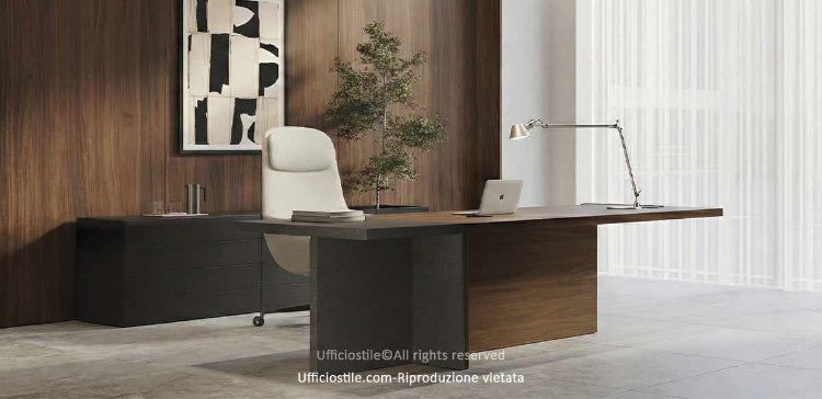 Immagine di Scrivania con consolle e madia