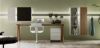Scrivania smart office con piano in vetro temprato extra-chiaro spessore 12 mm, disponibile trasparente o fumé, struttura in legno massello noce canaletto verniciato trasparente o frassino antracite a poro aperto, piedini livellatori in ABS nero e cassettiera metallica con cassetto classificatore, serratura centralizzata e sistema antiribaltamento.