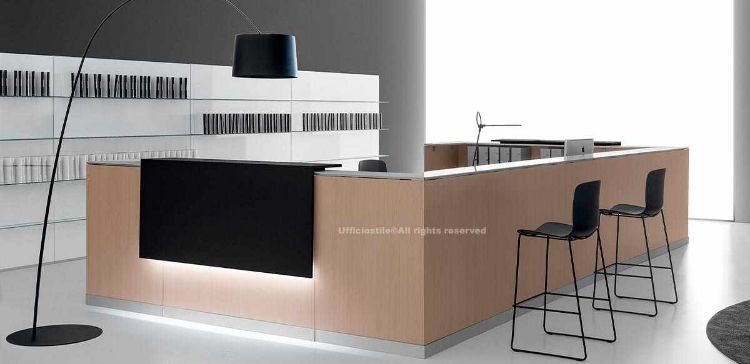 Immagine di Bancone reception con led