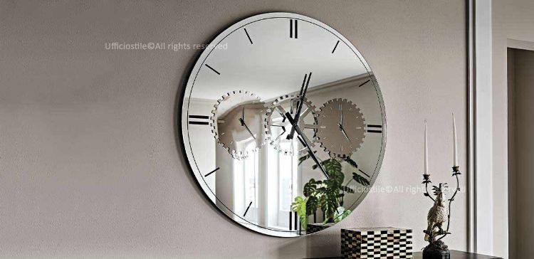Immagine di Orologio specchiato