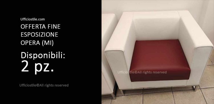 Poltrona imbottita bicolore con rivestimento in ecopelle e telaio a slitta in alluminio cromato, soluzione Made in Italy fine esposizione per uffici, sale attesa e ambienti professionali.