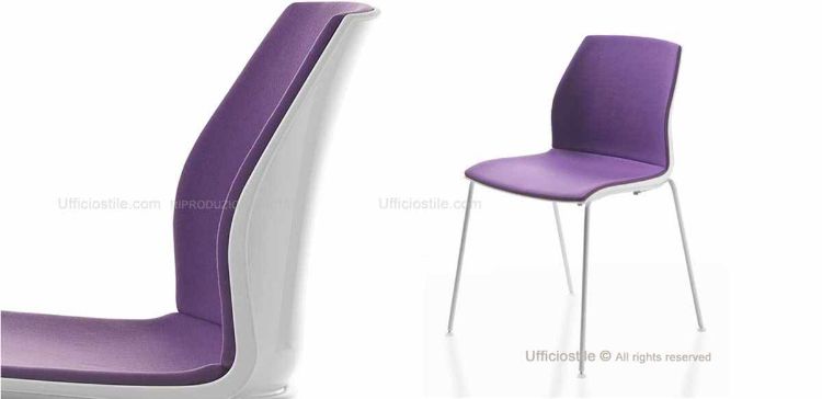Sedia fissa Malea per ufficio, sale riunioni e aree visitatori, con scocca in polipropilene disponibile in diversi colori, sedile e schienale rivestiti in tessuto Trevira CS, telaio in acciaio verniciato bianco e piedini terminali snodati orientabili in nylon.