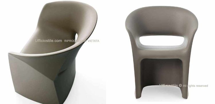 Seduta a pozzetto Mark in polietilene non poroso, realizzata mediante stampaggio rotazionale, adatta per aree attesa, lounge, spazi contract e ambienti interni o esterni, disponibile in vari colori.