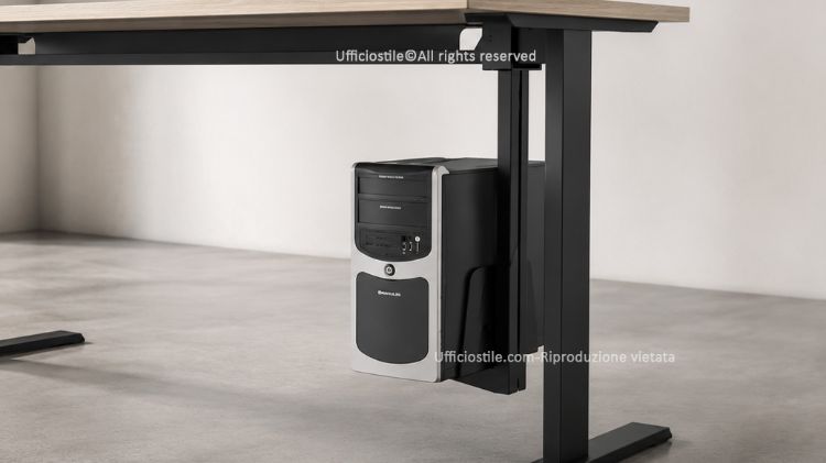 Porta PC sottopiano per struttura a T, progettato per fissaggio diretto sotto il piano della scrivania, con supporto inferiore regolabile, installazione sospesa e profondità regolabile da 17 a 27 cm.