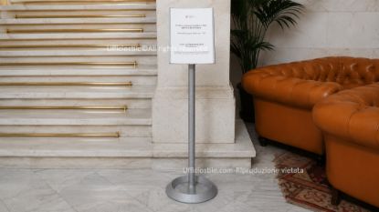 Immagine di Espositore in acciaio per A4 verticale