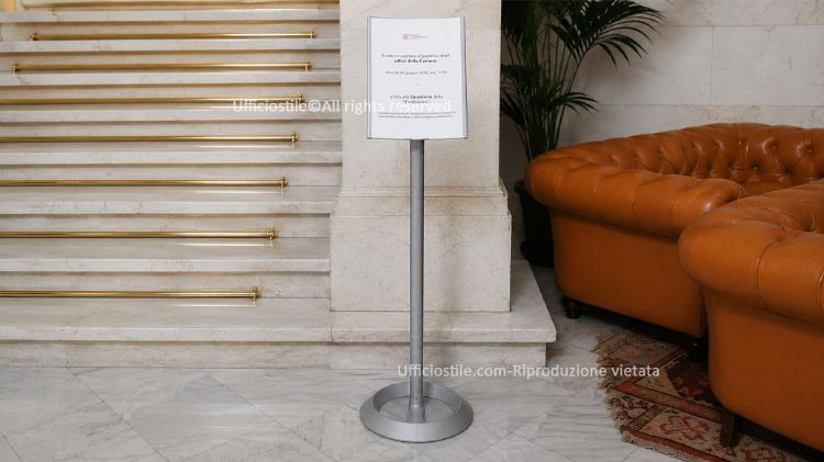 Immagine di Espositore in acciaio per A4 verticale