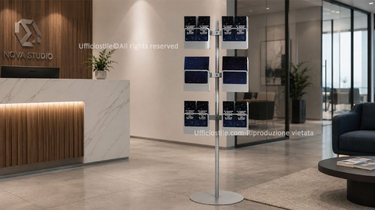 Immagine di Totem con 03 portadepliant doppi