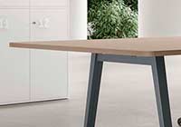 Linea 444 piani in melaminico 25 mm e strutture metalliche