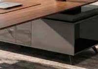 Linea DR scrivania design in noce naturale e legno massello
